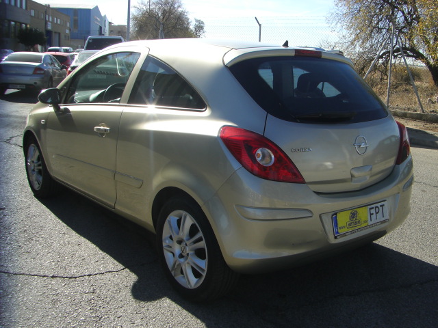 OPEL CORSA 1.4 GASOLINA 90CV