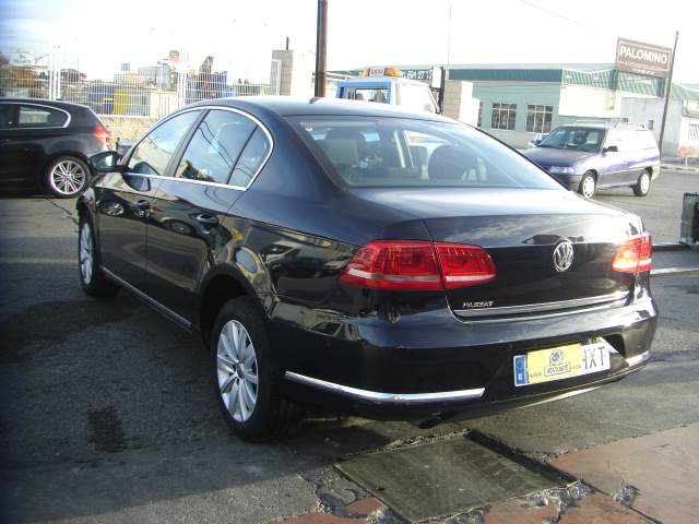 VOLKSWAGEN PASSAT 1.6 TDI 105CV