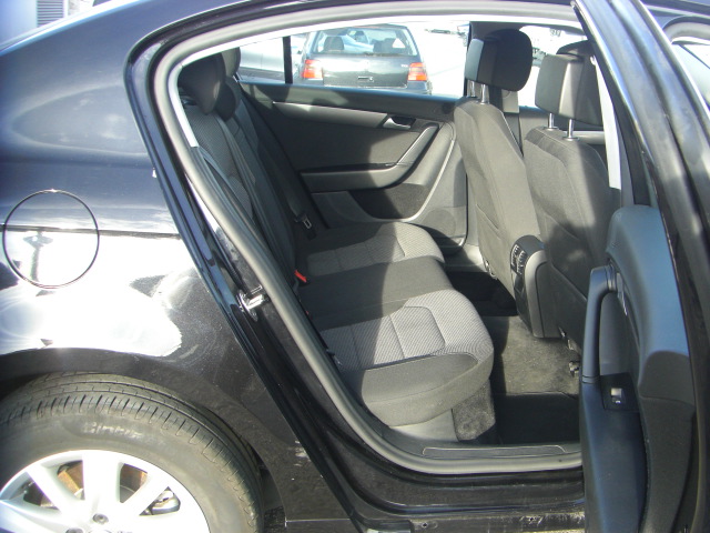 VOLKSWAGEN PASSAT 1.6 TDI 105CV