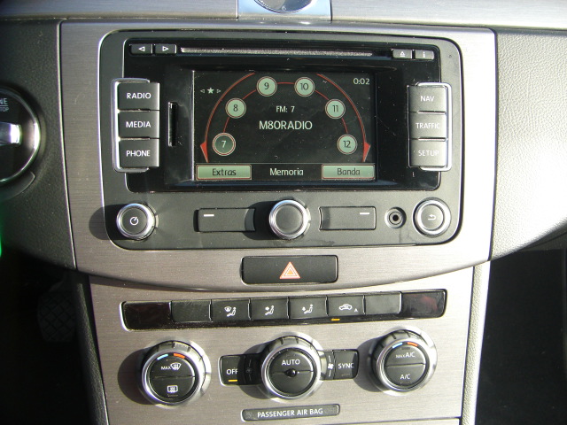 VOLKSWAGEN PASSAT 1.6 TDI 105CV