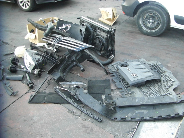 VOLKSWAGEN PASSAT 1.6 TDI 105CV