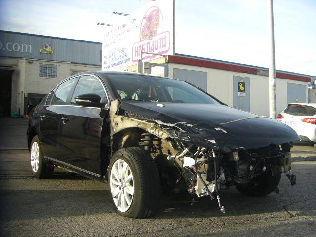 VOLKSWAGEN PASSAT 1.6 TDI 105CV