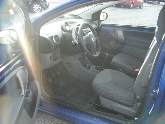 PEUGEOT 107 1.0 GASOLINA 68CV