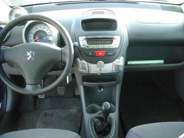 PEUGEOT 107 1.0 GASOLINA 68CV
