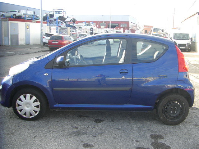 PEUGEOT 107 1.0 GASOLINA 68CV