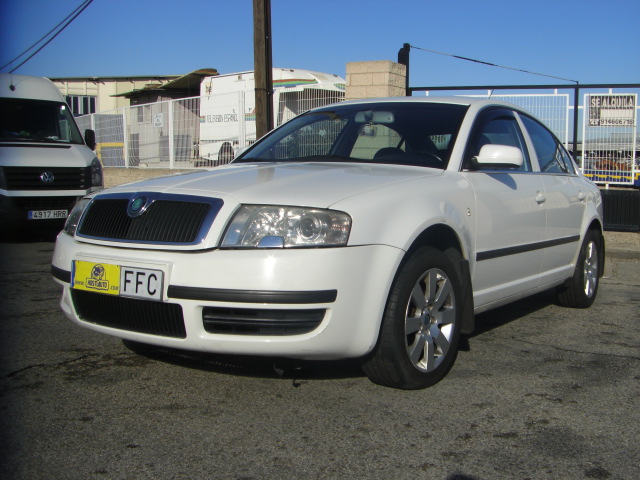 SKODA SUPER B 2.0 TDI 140CV