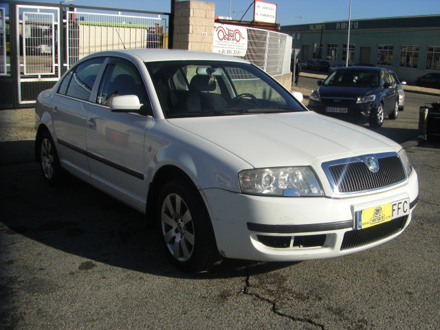 SKODA SUPER B 2.0 TDI 140CV