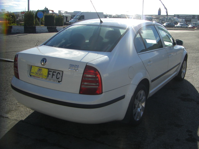 SKODA SUPER B 2.0 TDI 140CV