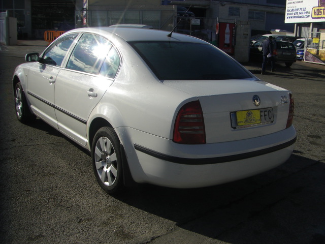 SKODA SUPER B 2.0 TDI 140CV