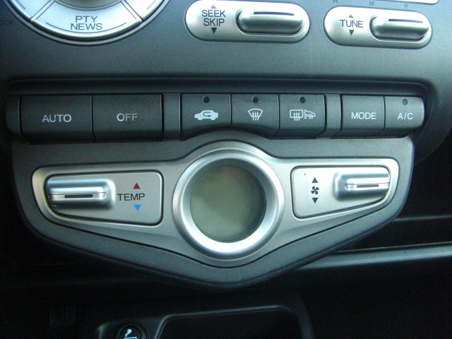 HONDA JAZZ 1.4 I 83CV GASOLINA