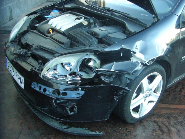 VOLKSWAGEN GOLF 1,.9 TDI 105CV 