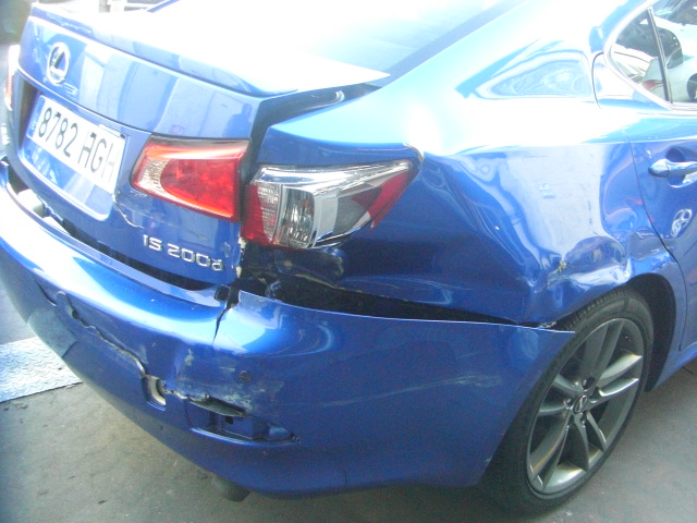 LEXUS IS 200 D 2.2 D 150CV