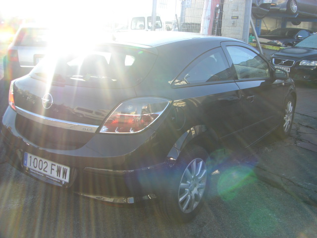 OPEL ASTRA GTC 1.6 GASOLINA 105CV