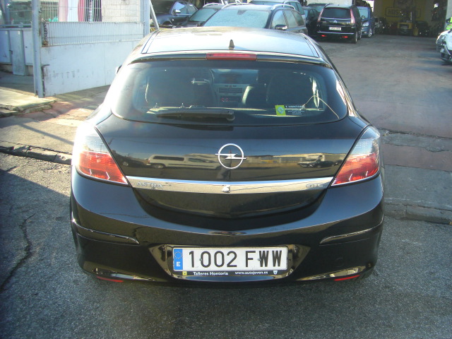 OPEL ASTRA GTC 1.6 GASOLINA 105CV