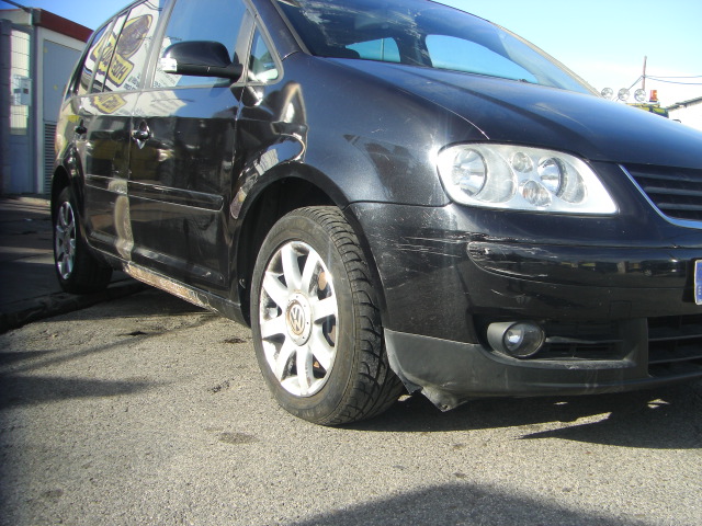 VOLKSWAGEN TOURAN 2.0 TDI 140CV