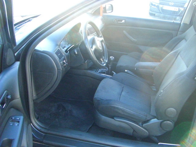 VOLKSWAGEN GOLF 1.9 TDI 150CV
