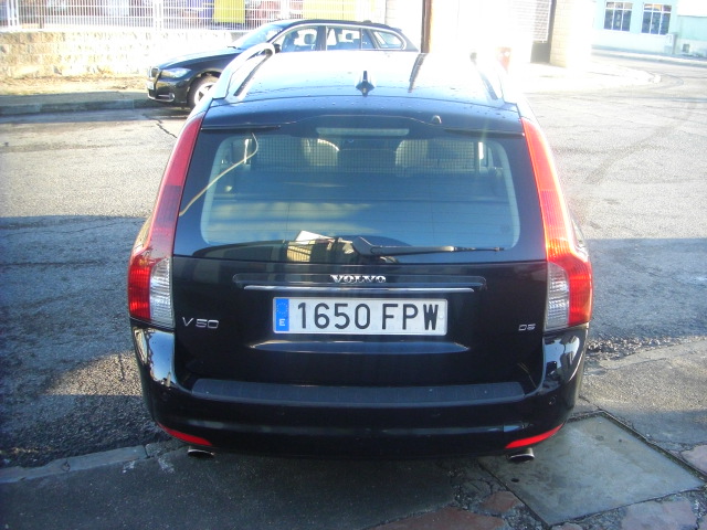 VOLVO V-50 2.4 D 180CV SUMMUN AUTOMATICO
