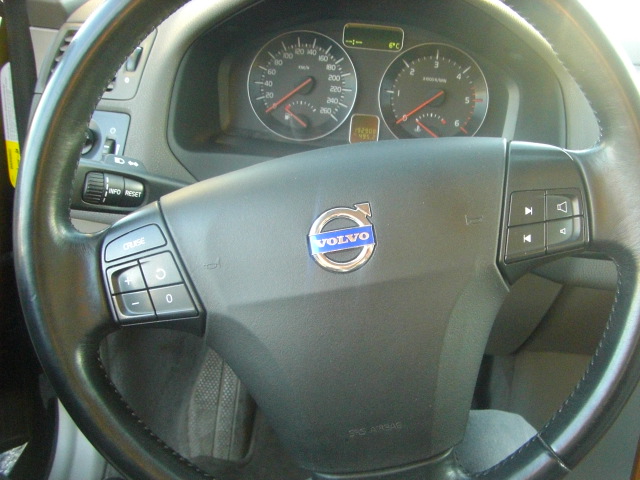 VOLVO V-50 2.4 D 180CV SUMMUN AUTOMATICO