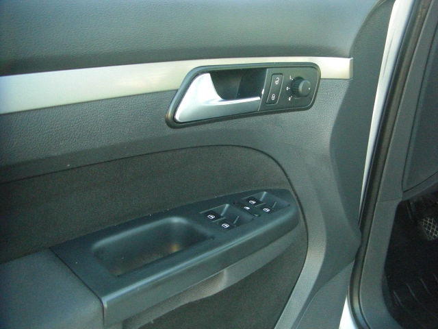 VOLKSWAGEN TOURAN 1.9 TDI 105CV 7 PLAZAS