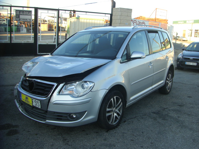 VOLKSWAGEN TOURAN 1.9 TDI 105CV 7 PLAZAS