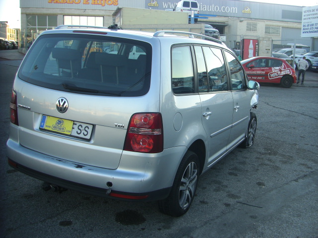 VOLKSWAGEN TOURAN 1.9 TDI 105CV 7 PLAZAS