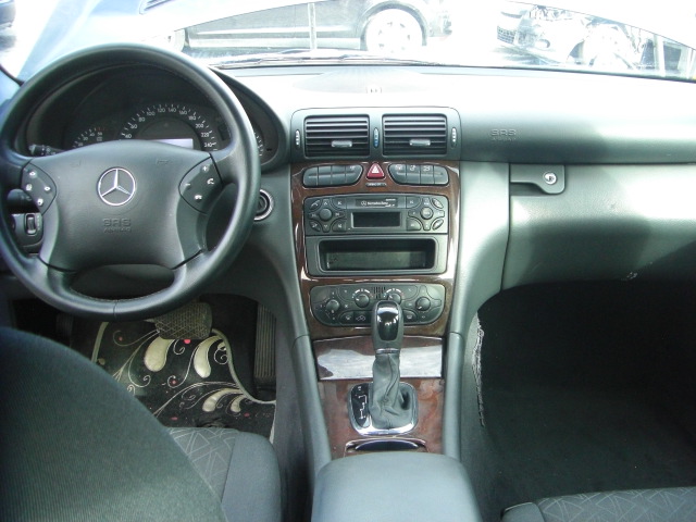 MERCEDES BENZ C-220 CDI 2.2 143CV AUTOMATICO