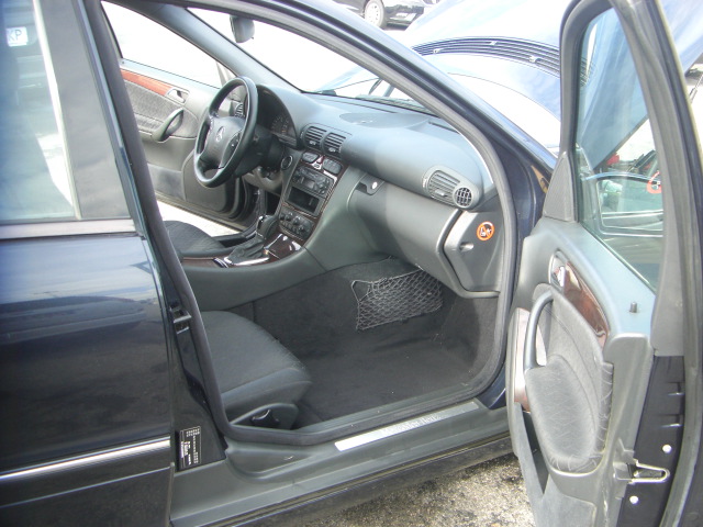 MERCEDES BENZ C-220 CDI 2.2 143CV AUTOMATICO