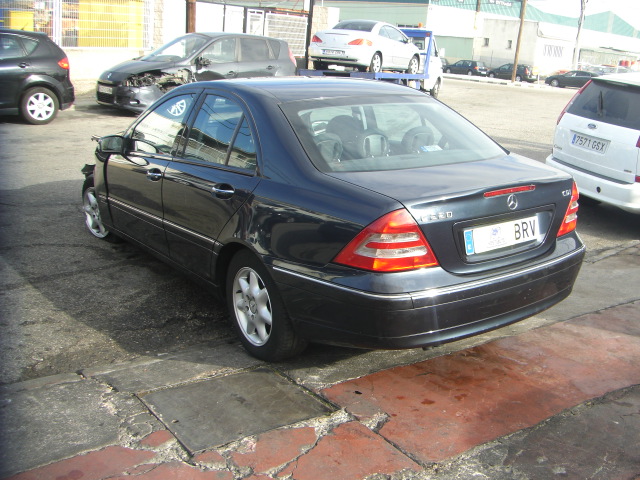 MERCEDES BENZ C-220 CDI 2.2 143CV AUTOMATICO