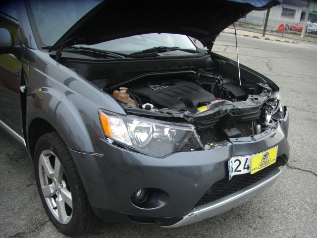 MITSUBISHI OUTLANDER 2.0 DID 140CV 4X4 7 PLAZAS