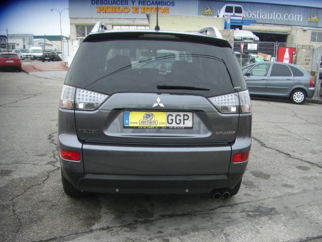 MITSUBISHI OUTLANDER 2.0 DID 140CV 4X4 7 PLAZAS