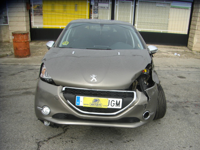 PEUGEOT 208 1.4 HDI 68CV