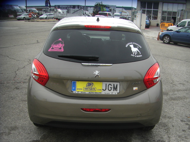 PEUGEOT 208 1.4 HDI 68CV