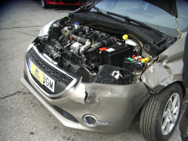 PEUGEOT 208 1.4 HDI 68CV