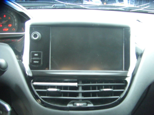 PEUGEOT 208 1.4 HDI 68CV