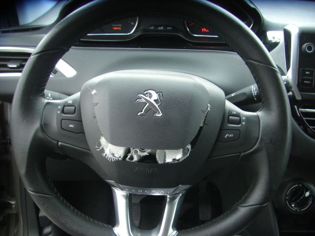 PEUGEOT 208 1.4 HDI 68CV
