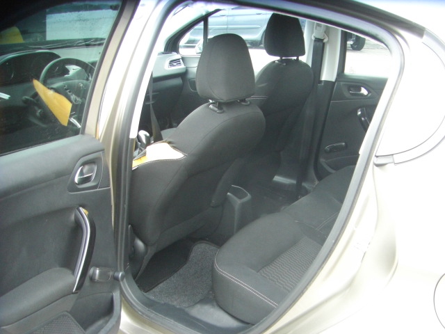 PEUGEOT 208 1.4 HDI 68CV