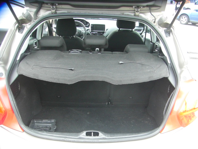 PEUGEOT 208 1.4 HDI 68CV