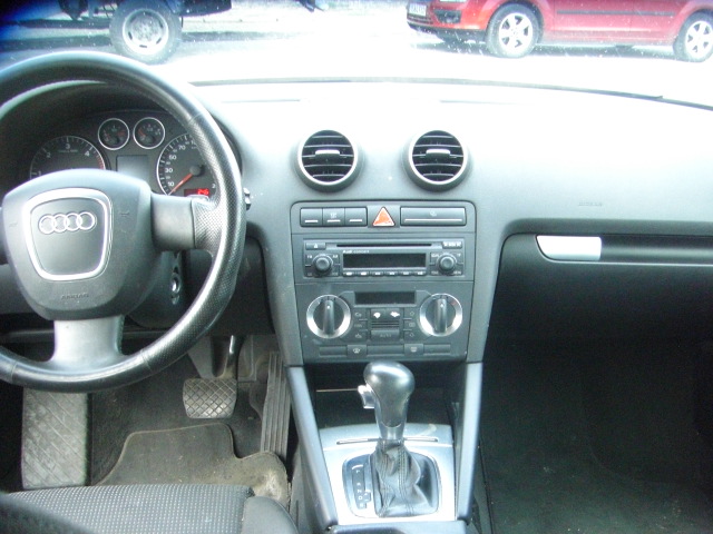 AUDI A-3 2.0 TDI 140CV AUTOMATICO