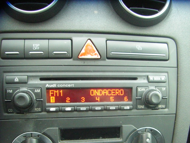 AUDI A-3 2.0 TDI 140CV AUTOMATICO