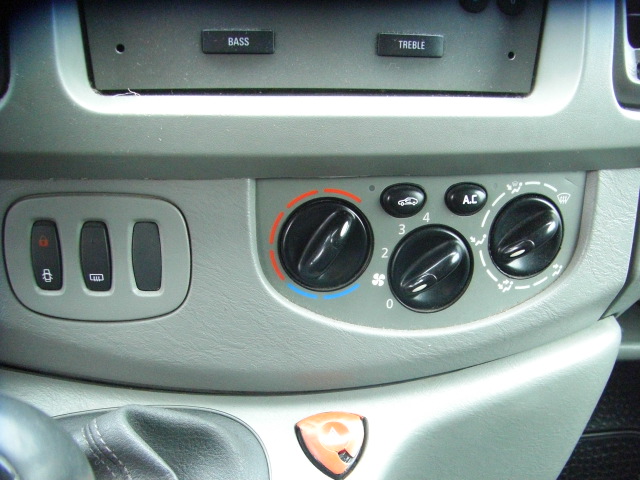 OPEL VIVARO 2.0 CDTI 115CV 9 PLAZAS