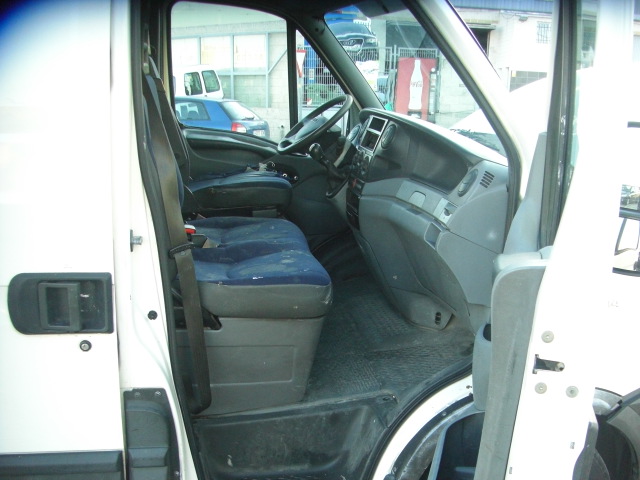 IVECO 35S14 2.3 D 136CV FURGON