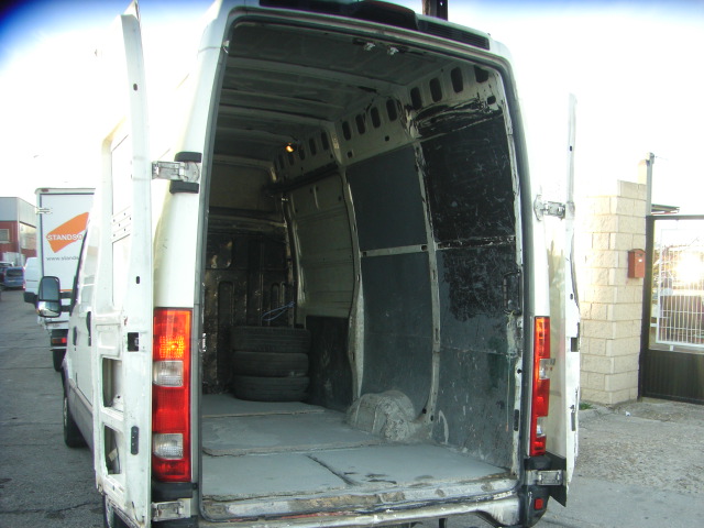 IVECO 35S14 2.3 D 136CV FURGON