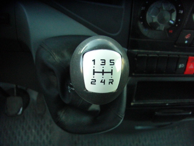 IVECO 35S14 2.3 D 136CV FURGON