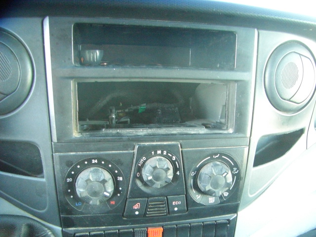 IVECO 35S14 2.3 D 136CV FURGON