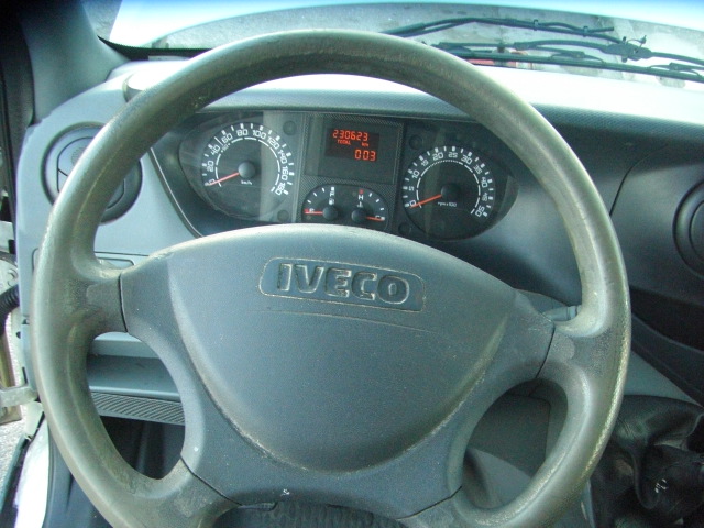 IVECO 35S14 2.3 D 136CV FURGON