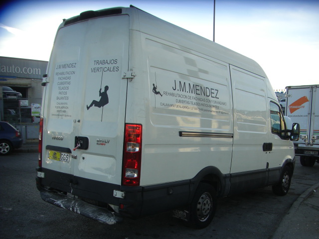 IVECO 35S14 2.3 D 136CV FURGON