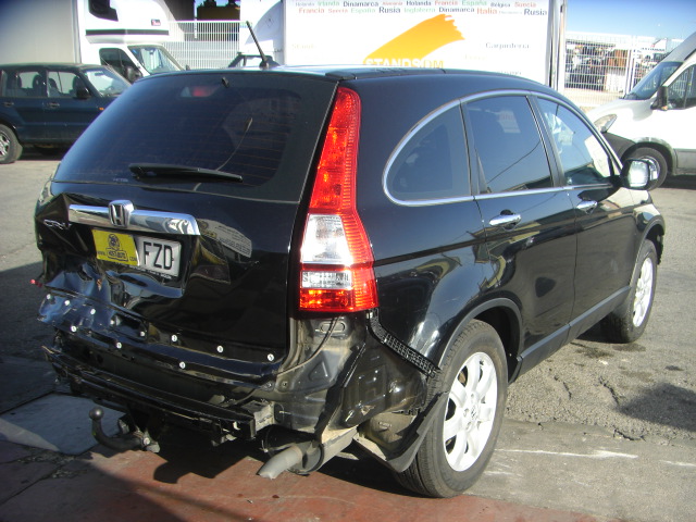 accidentado.vehiculo con golpe delantero y trasero,arrancando y andando,airbags ok,cd,clima,tempomat..