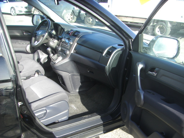 accidentado.vehiculo con golpe delantero y trasero,arrancando y andando,airbags ok,cd,clima,tempomat..