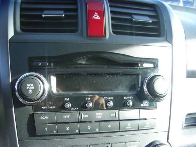 accidentado.vehiculo con golpe delantero y trasero,arrancando y andando,airbags ok,cd,clima,tempomat..