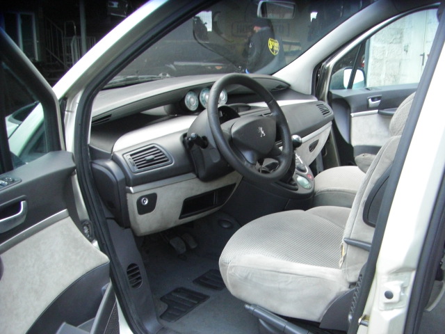 PEUGEOT 807 2.2 HDI 130CV
